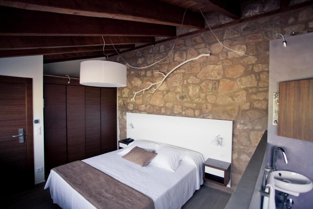 Hotel Restaurante Masía la Torre Mora de Rubielos Quarto foto